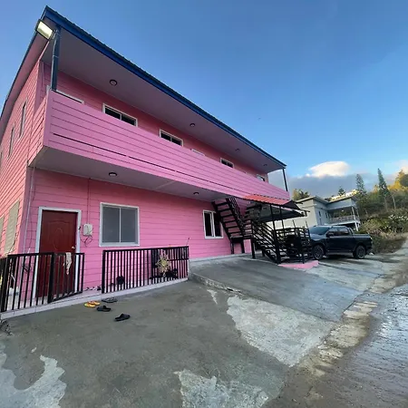 Kundasang Pink Homestay Exterior photo