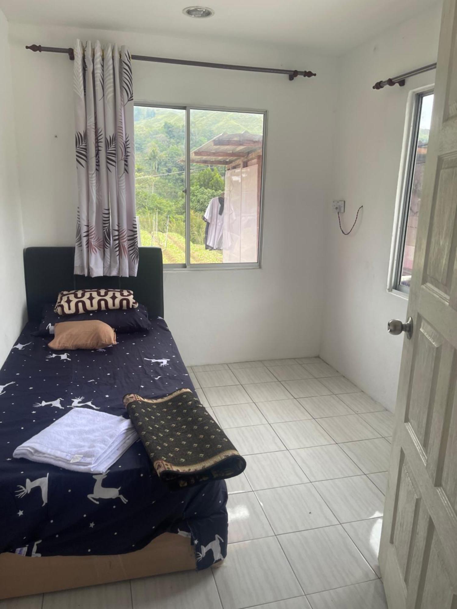 Pink Homestay Kundasang