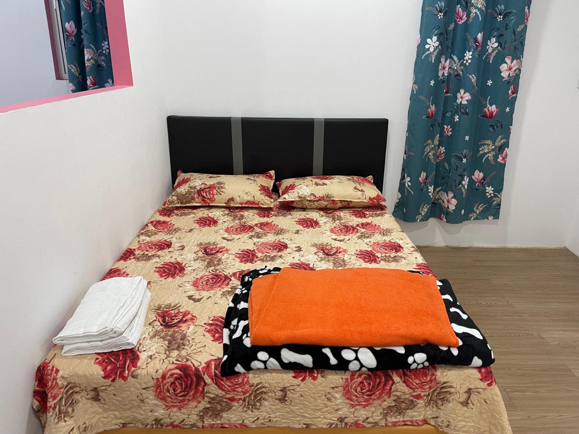 Pink Homestay